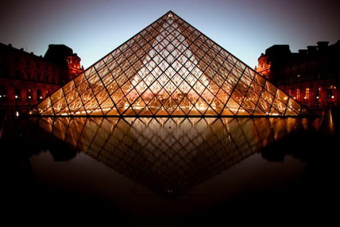 Bảo Tàng LOUVRE