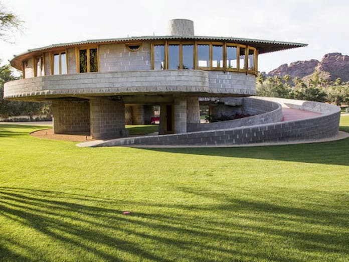 Spial House