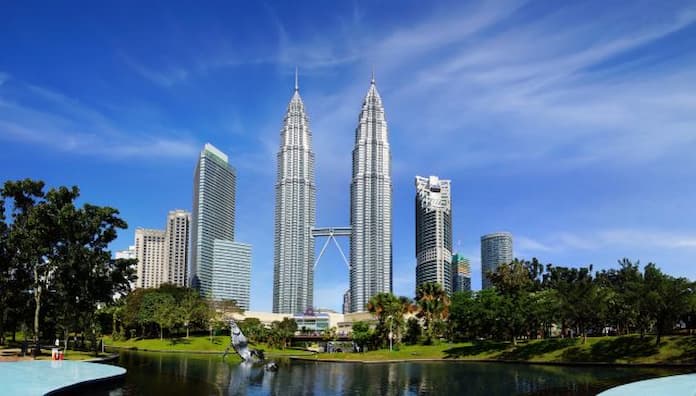Tòa tháp đôi Petronas Twin Towers